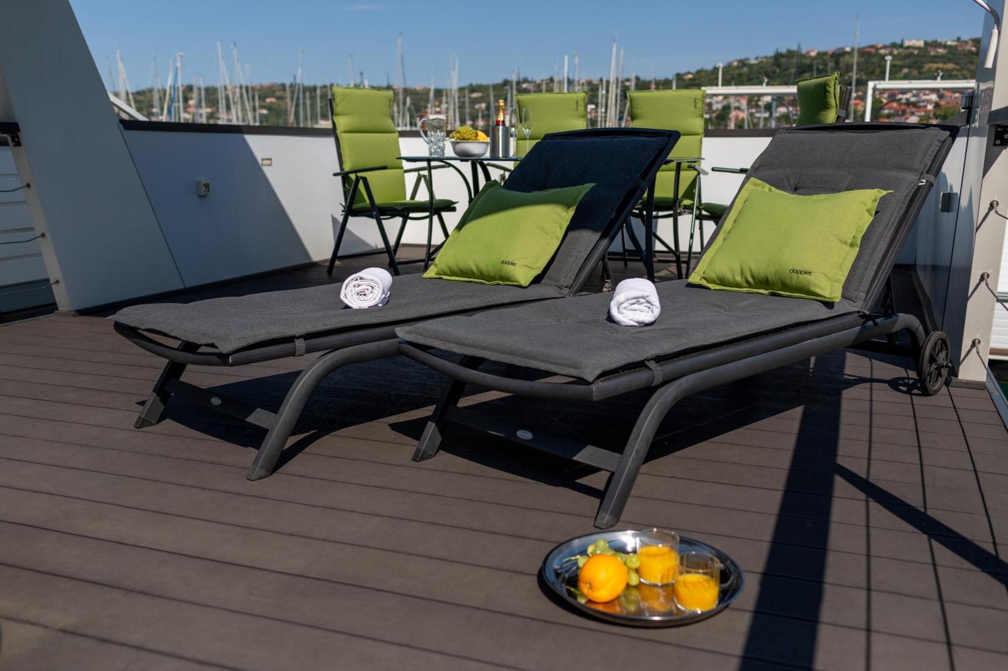 Floating Sea House Shark 3 Apartman Portorož Kültér fotó