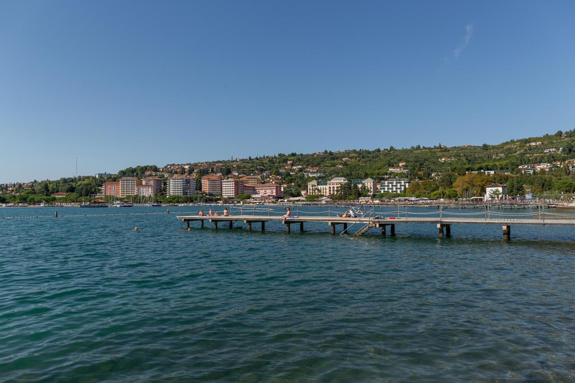 Floating Sea House Shark 3 Apartman Portorož Kültér fotó